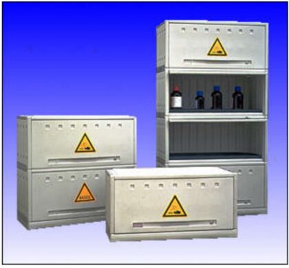 serie-10-armoires-acides-produits-corrosifs